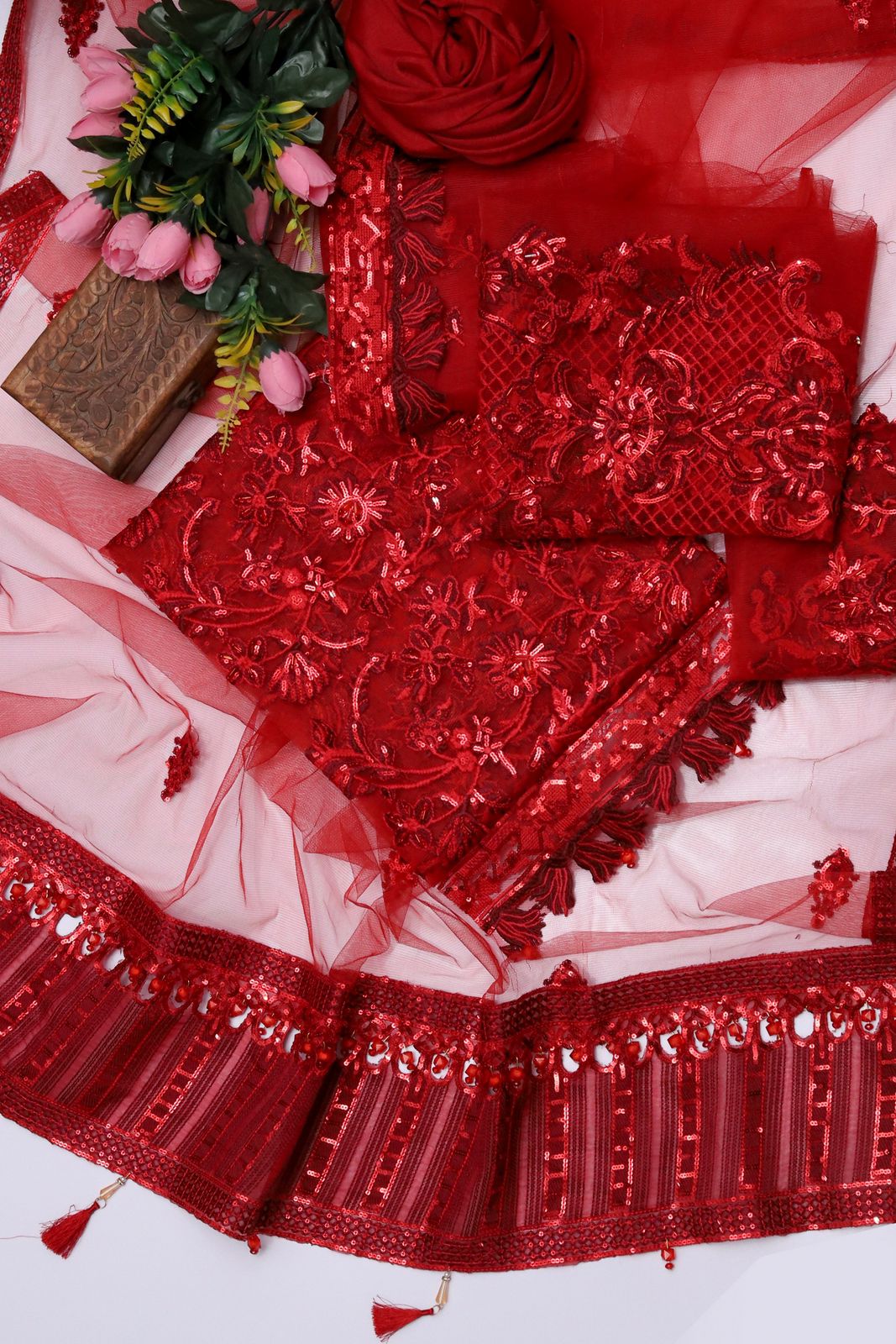 MARYUM HUSSAIN UNSTITCHED 3 PIECE EMBROIDERED